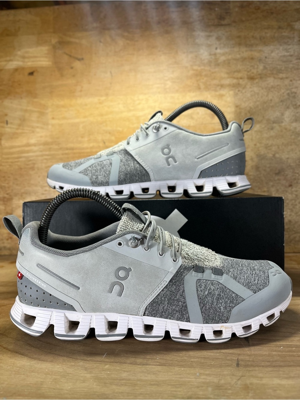 On Cloud 5 Terry REFLECTIVE Womens Size 8.5 Running Shoes Sneakers Gray Silver